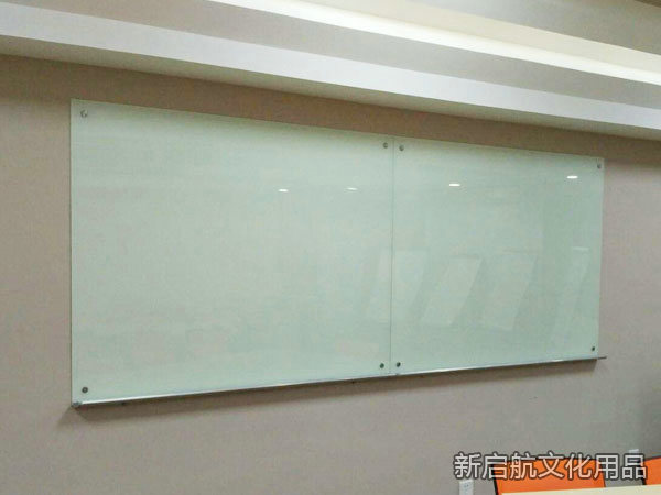 長(zhǎng)沙新啟航文化用品有限公司,長(zhǎng)沙教學(xué)黑板,多功能電子白板配套推拉板,弧形黑板銷售,帶架移動(dòng)書(shū)寫(xiě)板哪里好 長(zhǎng)沙新啟航文化用品有限公司,長(zhǎng)沙教學(xué)黑板,多功能電子白板配套推拉板,弧形黑板銷售,帶架移動(dòng)書(shū)寫(xiě)板哪里好